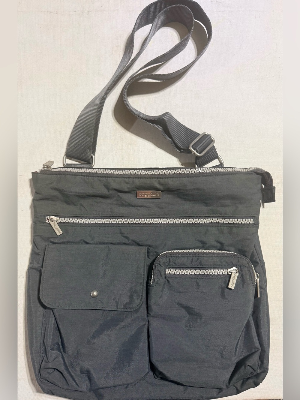 Baggallini Square Adjustable Strap Gray Lightweight Crossbody Bag